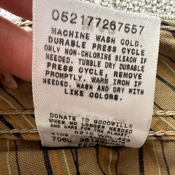 Y2K Levi’s Khaki Cargo Shorts Men’s 40 Classic Fit 11” Inseam Casual Summer - Picture 10 of 10